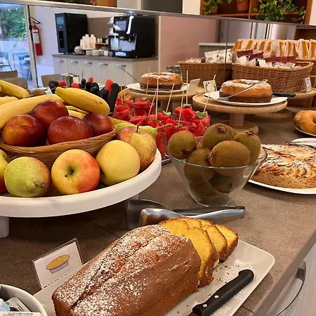 Tre فندق بارما