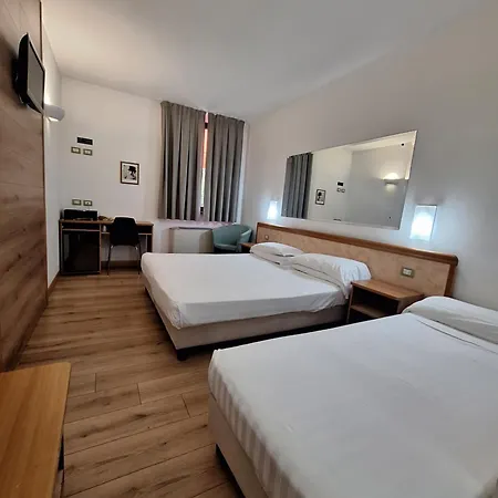 Hotel Tre 3*